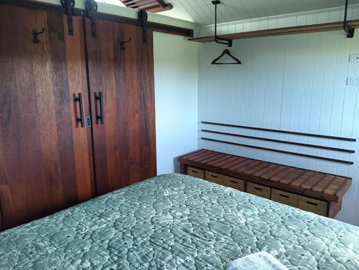 The Hut 56 Villa Whitianga Exterior photo